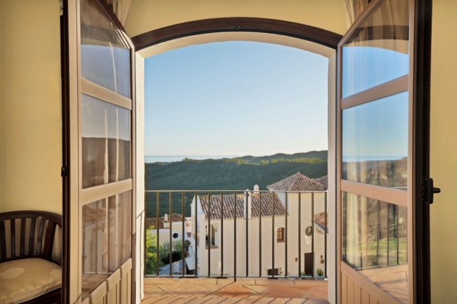 Charmante maison à vendre de style Andalou à Benahavís !