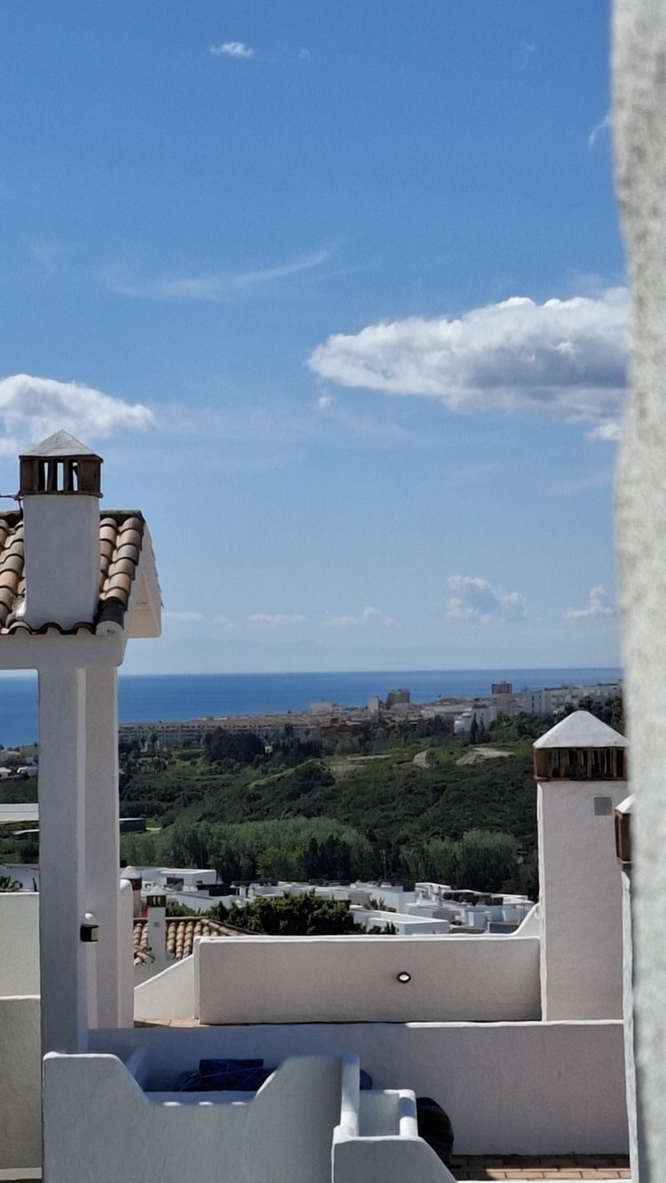 Appartement 2 chambres à louer sur Casares - Estepona (Costa del Sol)