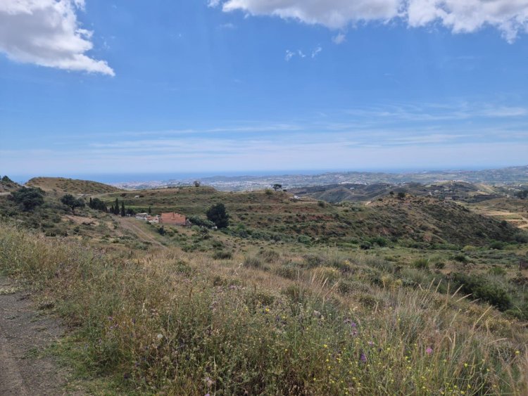Immobilière Costa del Sol - Terrain à vendre sur Mijas