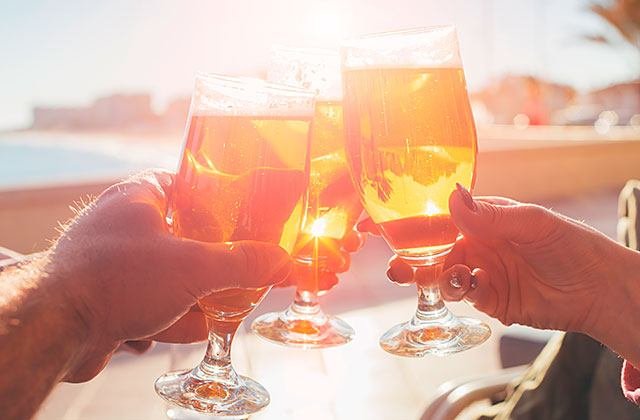 Vous avez soif ? Si vous venez visiter l’Andalousie, n’oubliez pas de goûter l’une des 15 bières locales que nous vous proposons