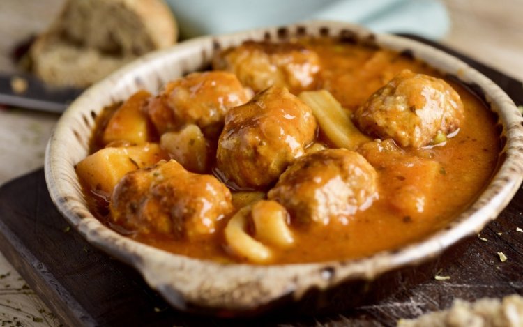 Les boulettes de seiche ... plat typique de Huelva et d'autres régions de la Costa de la Luz en Andalousie