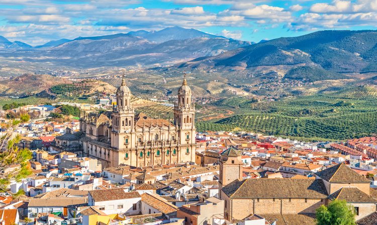 Que Voir à Jaén : 10 Lieux Incontournables pour un Voyage Authentique en Andalousie | Nathi Dreams