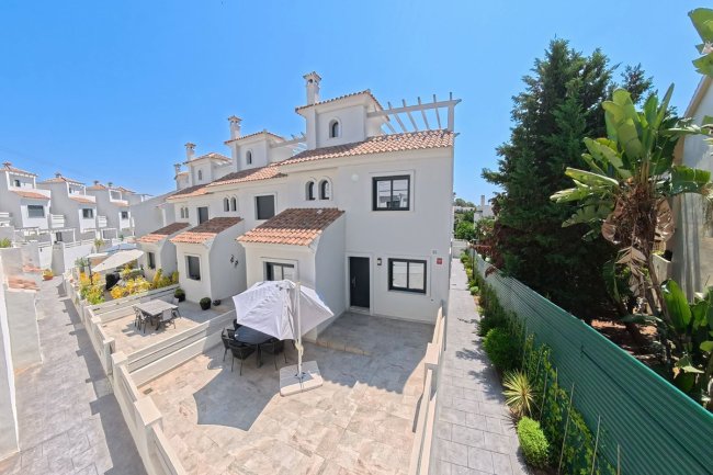 Maison 3 chambres à vendre à Estepona sur la Costa del Sol (Andalousie) l Nathi-Dreams