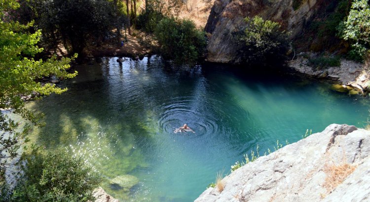 Valle del Guadiaro en Andalousie : Explorez les Villages Blancs et la Nature Sauvage pour un Voyage Inoubliable