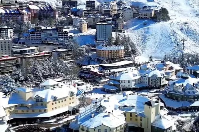 Sierra Nevada : dates d’ouverture de la saison de ski 2025-2026 en Andalousie  l Nathi-Dreams