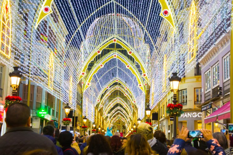 Tourisme en Andalousie : Noël 2025-2026 record et destination hiver incontournable   I Nathi-Dreams