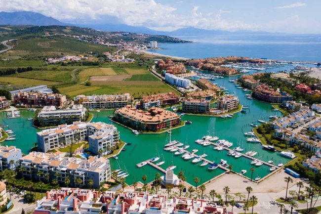 Vivre à Sotogrande toute l'année : le guide complet