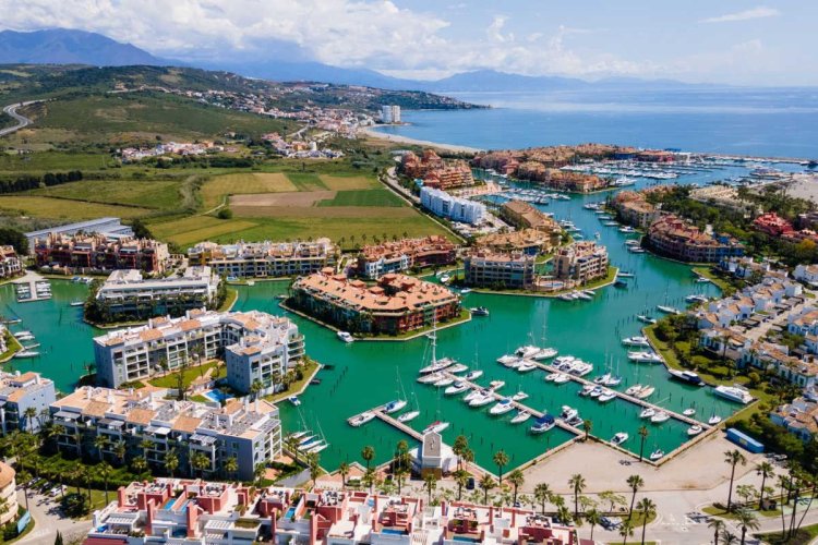 Vivre à Sotogrande toute l'année : le guide complet