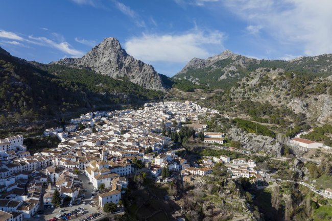 Visiter Grazalema : village blanc et nature en Andalousie