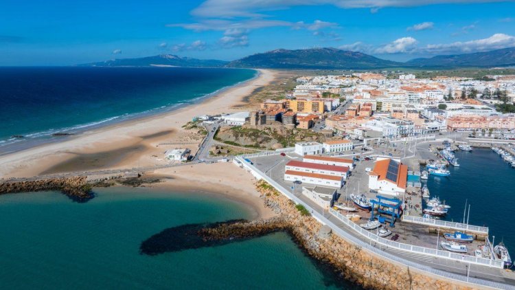 Vivre à Tarifa toute l'année : le guide complet